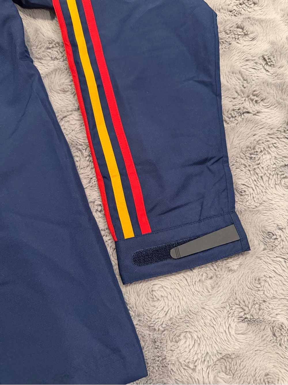 Vintage 2009 Adidas Spain RFEF All-Weather Storm Jacket Navy Blue - Picture 6 of 7